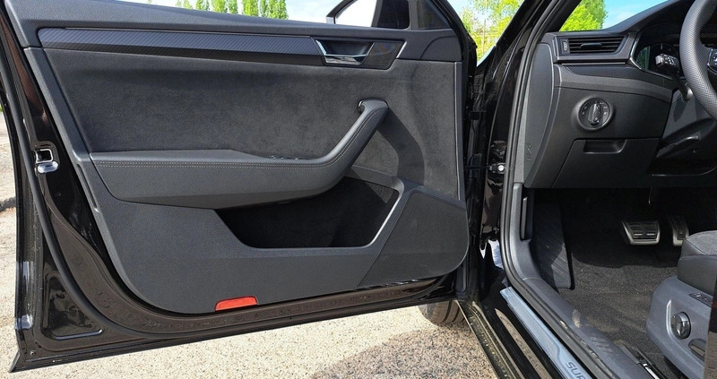 Skoda Superb cena 248240 przebieg: 10, rok produkcji 2024 z Wyśmierzyce małe 121